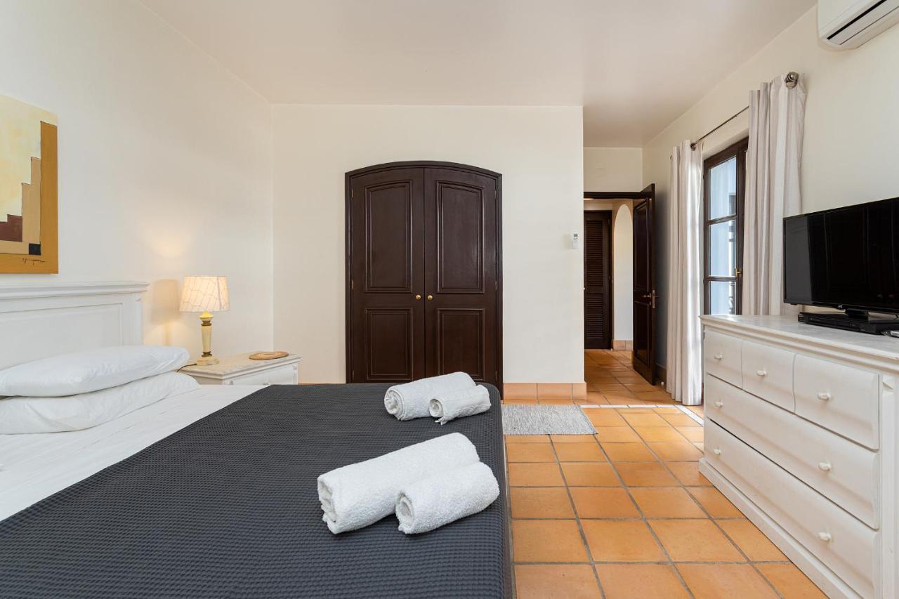 Algarve Luxury Experience - Situated Within The Pinecliffs Resort Albufeira Buitenkant foto
